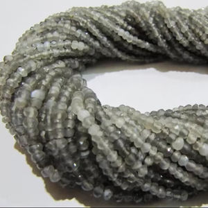 Cuentas facetadas Rondelle de piedra lunar gris natural 3-4mm Strand 13 pulgadas de largo - Product Image 1