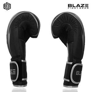 Guantes de MMA de competición profesional de cuero genuino de alta calidad para boxeo Muay Thai entrenamiento Sparring guantes al por mayor - Product Image 4