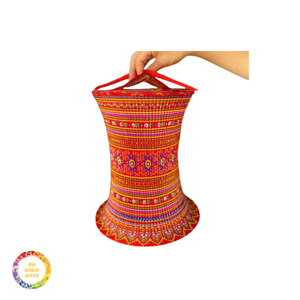 Impresionante linterna de brocado: elegancia asequible con materiales de alta calidad - Product Image 3