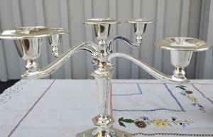 Antique anglais 5 bras bougie candélabre Vintage 1960s support en métal pour la décoration de la maison - Product Image 3