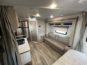 Used 2023 F-o-r-e-s-t R-i-v-e-r F-l-a-g-s-t-a-f-f M-i-c-r-o -L-i-t-e 21FBRS trailer - Product Image 3