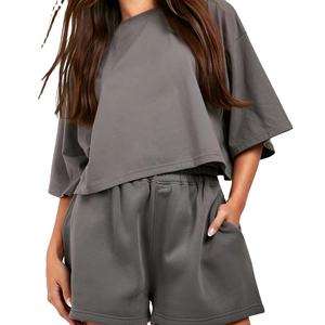 Ensemble court décontracté à la mode pour femmes, grande taille au-dessus du genou, t-shirt et short à manches courtes à motif solide, ensemble 2 pièces - Product Image 6