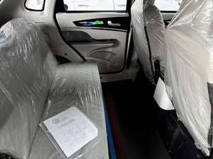 VOITURE ÉLECTRIQUE EXTREMEMENT PROPRE, LE VÉHICULE ÉLECTRIQUE À ÉNERGIE NOUVELLE LE PLUS VENDU, AVEC 4 PORTES, PRÊT À LA LIVRAISON - Product Image 2