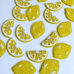 Breloque créative en perles brodées pour suspendre sur les sacs à main, breloques de sac en perles de rocaille pour styles de mode faits main - Product Image 3