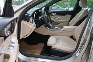 Lujo Usado Limpio 2019 Merce-des-Benzz Clase C 300 Intercooled Turbo AWD 4MATIC - Product Image 4