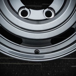 Rines de Aleación Retro Forjados a Medida de 17, 18 y 20 Pulgadas en Gris Metálico Brillante para <span class=keywords><strong>Todoterreno</strong></span> 4x4, para <span class=keywords><strong>Toyota</strong></span> Land Cruiser, Hilux y Jeep - Product Image 5
