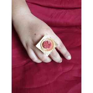 แหวนวินเทจปรับขนาดได้ชุดอัญมณีทรงวงรี18K ชุบทองไม่เหมือนใครฝังเพชรที่มีสไตล์ - Product Image 1