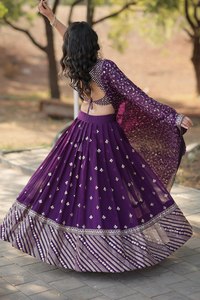 New Look Lehenga Choli Traditional Indian & Pakistani Dandiya Lehenga and Dupatta Set Minimalist Lehenga - Product Image 3