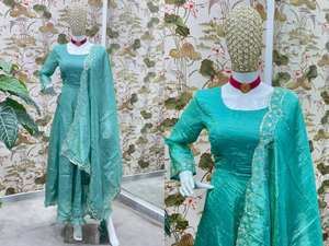 Vestido Largo de Diseño Tradicional para Bodas y Fiestas, Completamente Bordado, Listo para Usar, de Secado Rápido, para Todas las Temporadas - Product Image 5