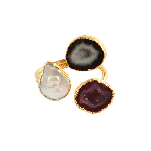 ขาว, ดำ, ม่วง