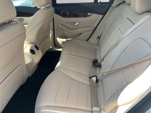 SUV 4MATIC 2021 d'occasion en parfait état, 9 vitesses, 225 CV, 2L, transmission automatique 14 rapports, prêt à la vente - Product Image 4
