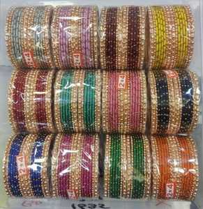 New Style Top Seller Bridal Wear Bangles <b>Sets</b> for Women Wholesale Cheap Price Different Color Velvet Bangles <b>Set</b> For Wedding - Product Image 2