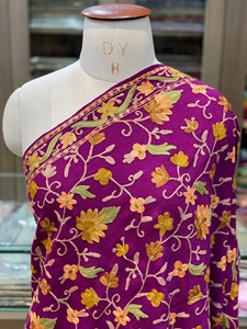 Élégant châle en polyester violet de style cachemire pour femmes, étole en velours d'hiver, broderie Aari, uni, respirant, artisanat traditionnel - Product Image 2