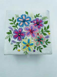 กล่องเก็บเครื่องประดับผ้าฝ้ายปักลาย ปรับแต่งได้ พร้อมลวดลายหลากสีสัน ดีไซน์ทันสมัย สำหรับจัดเก็บสร้อยคอและต่างหู - Product Image 2