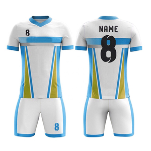 Uniformes de fútbol de poliéster transpirables OEM 100%, conjuntos personalizados para entrenamiento, uniformes de fútbol en blanco al por mayor - Product Image 1
