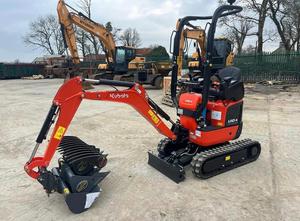 Mini-excavatrice Kubota U10-5 neuve, robuste et compacte, idéale pour l'agriculture, l'aménagement paysager, le creusement de fossés et les travaux de terrassement. - Product Image 5