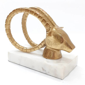 Belle conception fabriquée à la main en laiton cerf Showpiece pour la décoration intérieure Logo personnalisé fabriqué en Inde par l'usine. - Product Image 3