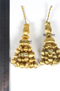 Borlas de Lingotes de Oro Hechas a Mano Personalizadas, Flecos de Bellota, Cuentas de Madera y Oro Mylar para Vestimentas de Iglesia - Product Image 5