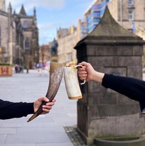 Cuerno Vikingo para Beber, Hecho a Mano, Cuerno Natural, Jarra de Cerveza, Copa de Cuerno para Hidromiel - Product Image 1