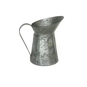 Large capacity water pitcher galvanized metal water jug handmade hot selling beverage serving kettle
