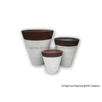 Vase à fleurs/planteur en FRP de style classique, imperméable, couleur personnalisée, intérieur/extérieur, sculpté à la main, haute qualité, plusieurs tailles, pour la maison