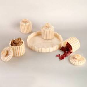 Juego de 2 tarros de fruta seca de diseño antiguo de resina hecha a mano con calidad adicional para almacenamiento de alimentos Material metálico a buen precio - Product Image 2