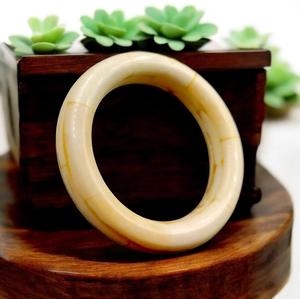 Brazalete de Hueso de Búfalo Natural, Joyería Artesanal de Hueso de Búfalo - Product Image 2