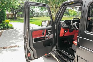 2020 Mercedes-Benz AMG G63 Designo Night Black Magno SUV 4.0L Twin-Turbo V8 Essence/Gaz AWD ACC Conduite à gauche automatique - Product Image 4