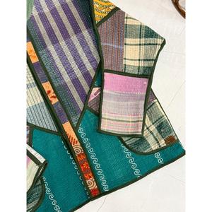 Veste matelassée vintage patchwork pour l'automne, avec rembourrage en coton - Product Image 2
