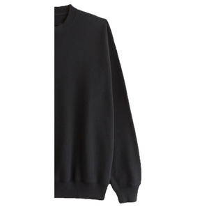 เสื้อสเวตเชิ้ตคอกลมผู้ชาย พรีเมียม ผ้าฝ้ายฟลีซ 100% ระบายอากาศได้ดี เป็นมิตรกับสิ่งแวดล้อม ลายพิมพ์นูน โลโก้ด้านหน้า น้ำหนัก 240 กรัม - Product Image 5