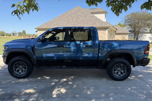 LISTO PARA CONDUCIR - USADO, VOLANTE A LA IZQUIERDA |   CONDUCCIÓN DERECHA |   RAMSS 1500 TRX CREW CAB 4X4 EDICIÓN FINAL 2024 - Product Image 2