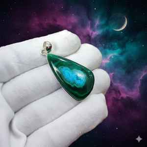 Pendentif en argent fait main de haute qualité, pierre précieuse naturelle en malachite verte, cabochon de forme mixte, cristal naturel poli, cadeau de guérison - Product Image 4