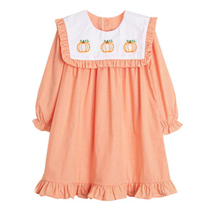 Lindo vestido de obispo de Estilo Vintage para niñas calabazas bordadas a mano con babero para otoño Halloween - Product Image 1