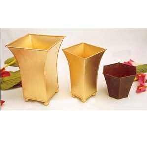 Macetero de Metal con Acabado Dorado y Rojo Brillante para Decoración de Hoteles, Artículos de Decoración para el Hogar y Jardín - Product Image 1