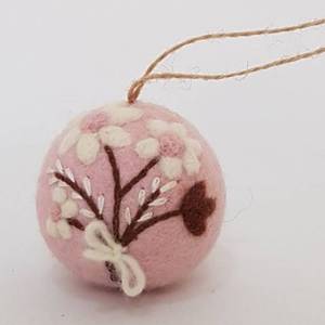 Boule feutrée à l'aiguille - Product Image 1