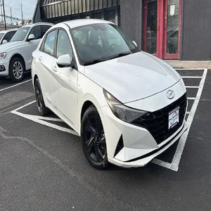 Hyundai Elantra SEL FWD d'occasion 2021 - Product Image 1