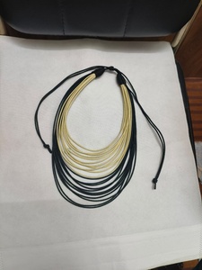 Collier ras-du-cou épais multicouche en cordon ciré, idéal pour les fêtes, avec broderie de créateur pour femme - Product Image 6