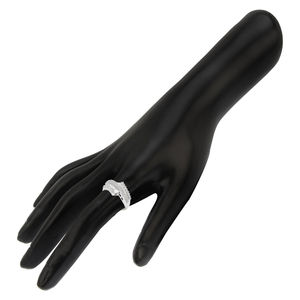 Bague de fiançailles pour femme JEWELSPAARK avec diamant blanc naturel rond taille baguette de 1,28 ct - Style tendance en argent fabriqué au Maharashtra - Product Image 4