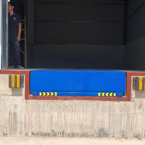 Nivelador de muelle de cilindro hidráulico 10 toneladas buen precio apilador eléctrico peatonal almacén logística y garantía 1 año en Vietnam - Product Image 2