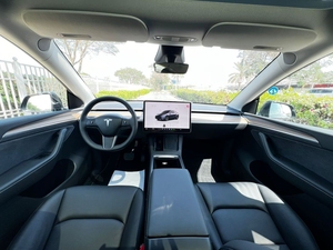 Tesla Model Y Long Range (AWD) 2025, crossover eléctrico de doble motor - Product Image 6