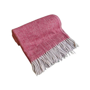 Mantas de lana tartán con diseño de espiga de diamante rojo baya tamaño king grande de fabricante indio - Product Image 1