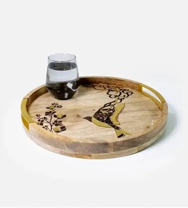 Plateau de service rond en bois artisanal avec poignées découpées et incrustations florales d'oiseaux, plateau en bois naturel pour usage décoratif - Product Image 5