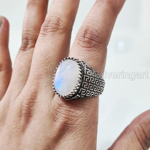 Vente en gros de bagues pour hommes, pierres de lune arc-en-ciel, feu bleu naturel, pierres précieuses, bijoux arabes orientaux, bagues en argent sterling 925 - Product Image 1
