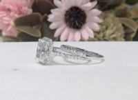 Cincin Kawin Berlian Buatan Laboratorium Potongan Radiant 2 Ct Lurba Jewels, Set Pertunangan Emas Putih 14k Solid, Bersertifikat IGI, Gaya Vintage untuk Pengantin