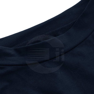 Camiseta corta de mujer de alta calidad Color sólido con diseño de logotipo personalizado - Product Image 3
