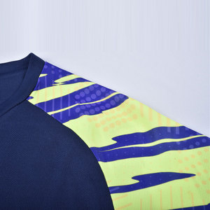 Uniforme de Fútbol Ligero y Transpirable de Alta Calidad, 100% Poliéster, Material Duradero, Ropa de Equipo para Hombre Adulto - Product Image 3