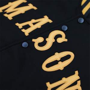 Veste polaire Mason-60% coton, 40% polyester | Veste polaire noire de fraternité universitaire avec logo appliqué et sérigraphie - Product Image 2