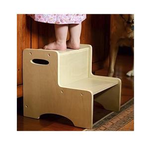 Tabouret en bois robuste à deux marches avec structure en bois naturel, idéal pour les étagères hautes, les placards, le rangement de la cuisine et l'usage quotidien - Product Image 1