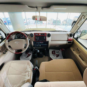 Toyota Land Cruiser 70 Série VDJ Double Cabine Diesel à Transmission Manuelle, Modèle 2024 d'Occasion - Product Image 6