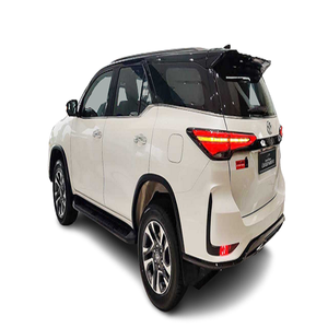 Fortuner VXR 4.0L V6 Gasoline 4X4 Leather Seats Dark Interior R15 Tire Size-BEST SELLING PRODUCT on <b>SALE</b> - Product Image 5